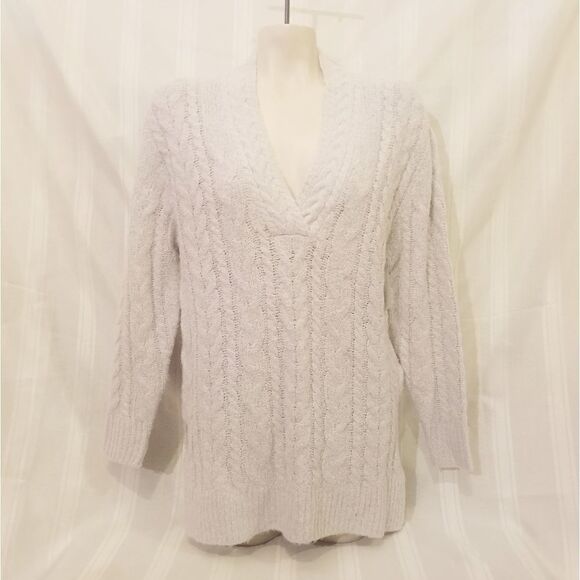 cloth. Grey Cable Knit Sweater Size XS - Picture 2 of 6